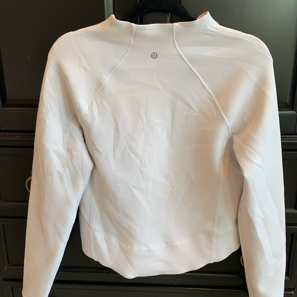 Lululemon Kicking Asphalt 1/2 Zip Crop Pullover - White